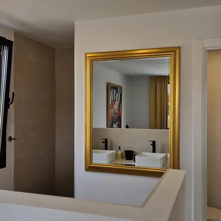 Hoy Apartment *
