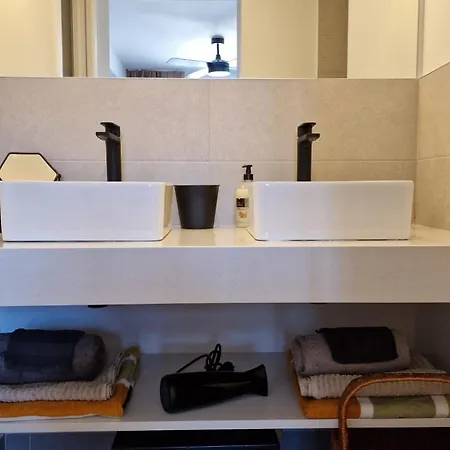 Hoy Apartment *